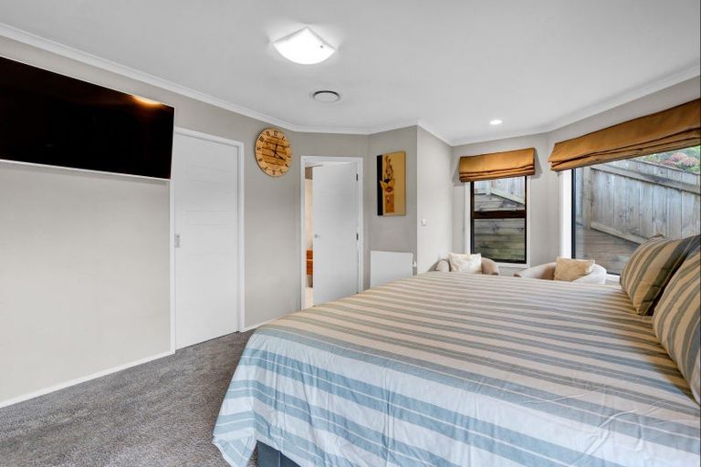 Photo of property in 40 Redwood Crescent, Hurdon, New Plymouth, 4310