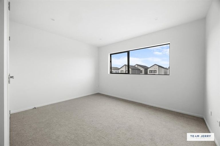 Photo of property in 137 Grove Road, Papakura, 2110