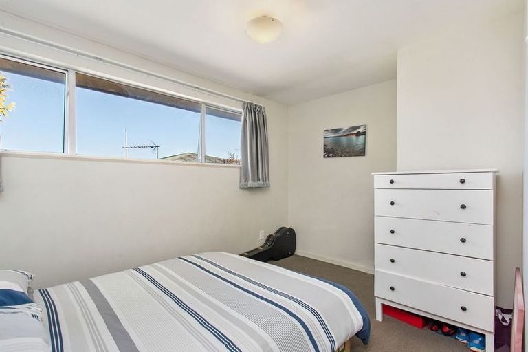 Photo of property in 1/166 Avonhead Road, Avonhead, Christchurch, 8042