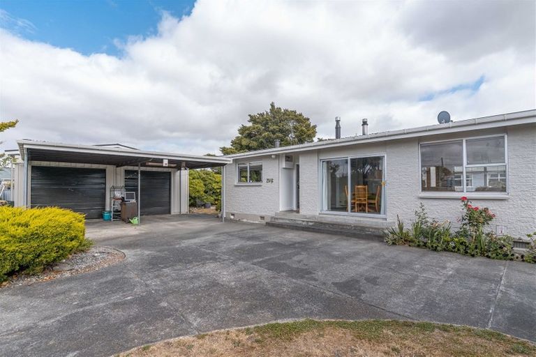 Photo of property in 21 Freyberg Street, Solway, Masterton, 5810