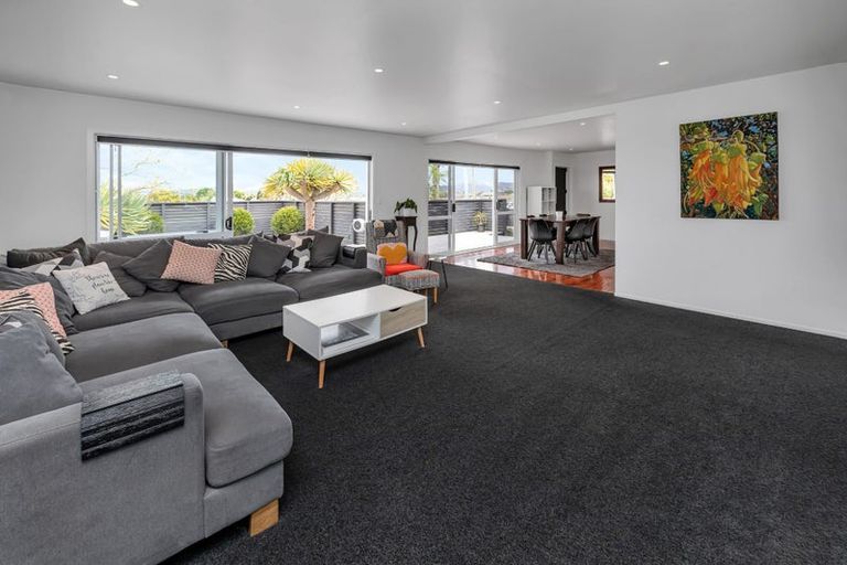 Photo of property in 98 Cartwright Road, Onerahi, Whangarei, 0110