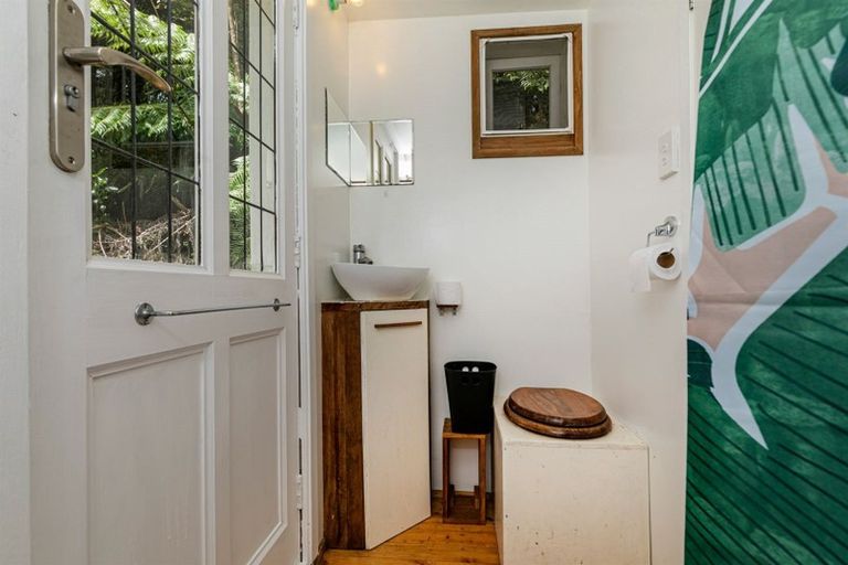 Photo of property in 160 Opanuku Road, Henderson Valley, Auckland, 0612