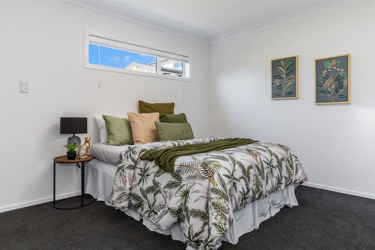 Photo of property in 21 Tasman Close, Aotea, Porirua, 5024