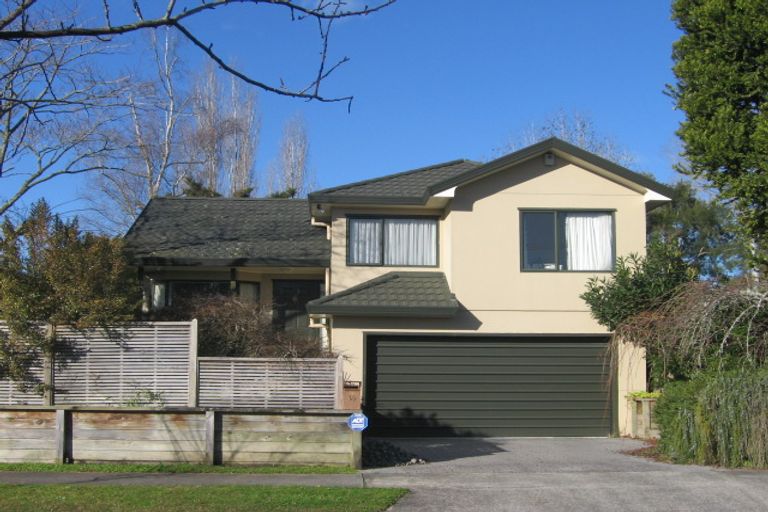 Photo of property in 14 Tudor Crescent, Chedworth, Hamilton, 3210