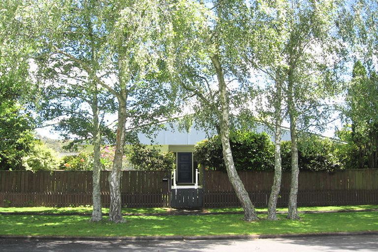 Photo of property in 1 Sheridan Crescent, Leamington, Cambridge, 3432