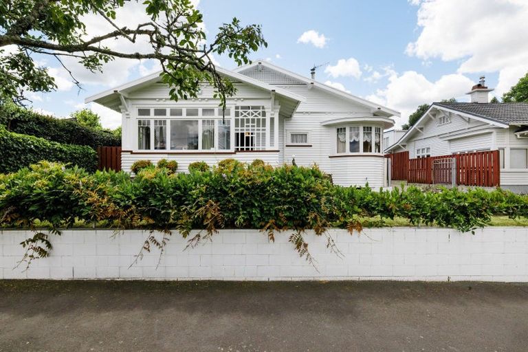 Photo of property in 244 River Road, Claudelands, Hamilton, 3214