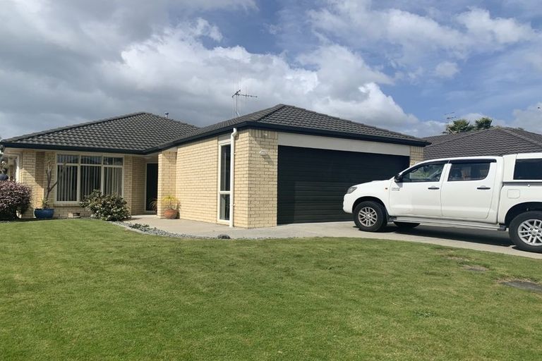 Photo of property in 12 Beachmere Place, Papamoa Beach, Papamoa, 3118