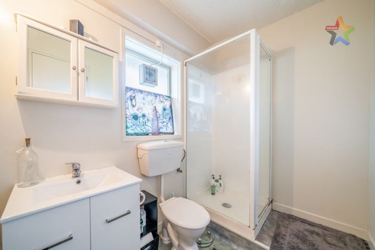 Photo of property in 2/21 Britannia Street, Petone, Lower Hutt, 5012