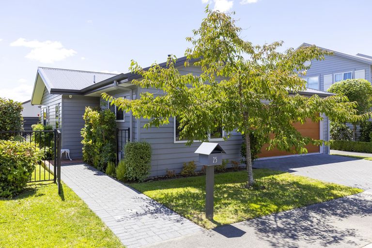 Photo of property in 25 Chateau Crescent, Rangatira Park, Taupo, 3330