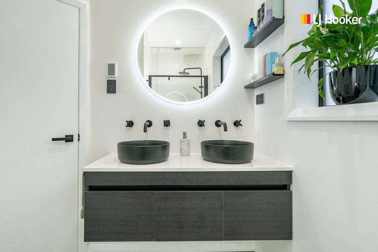 Photo of property in 2 Rutland Street, Mornington, Dunedin, 9011