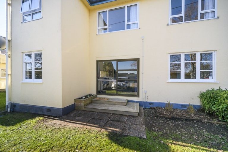 Photo of property in 1/288 College Street, West End, Palmerston North, 4410