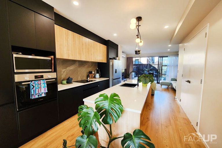 Photo of property in 15 Peihana Road, Hobsonville, Auckland, 0616