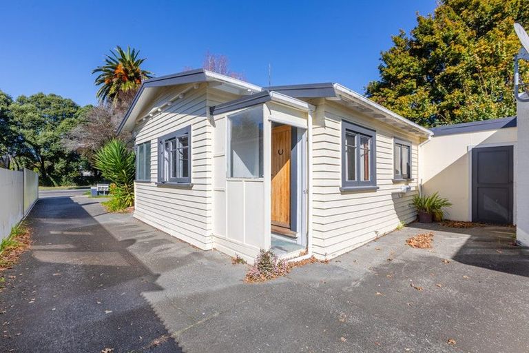 Photo of property in 1/201 Kennedy Road, Marewa, Napier, 4110