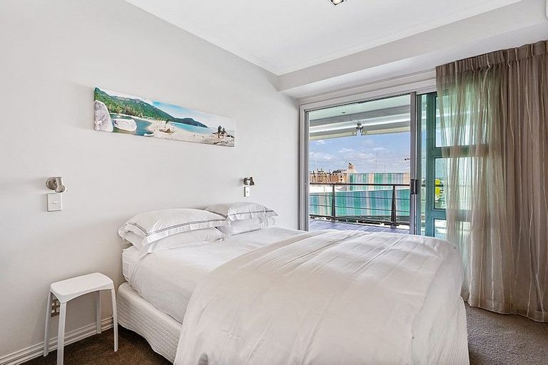 Photo of property in Shed 23 Princess Wharf Apartments, 34/145 Quay Street, Auckland Central, Auckland, 1010