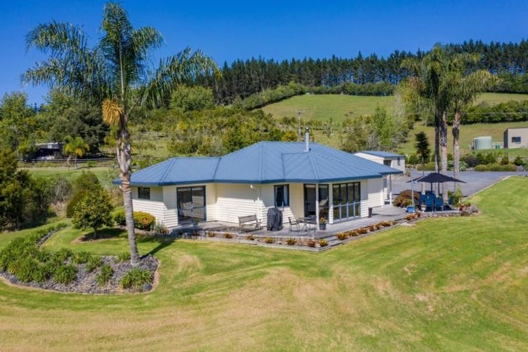 Photo of property in 683e Puketona Road, Haruru, 0204