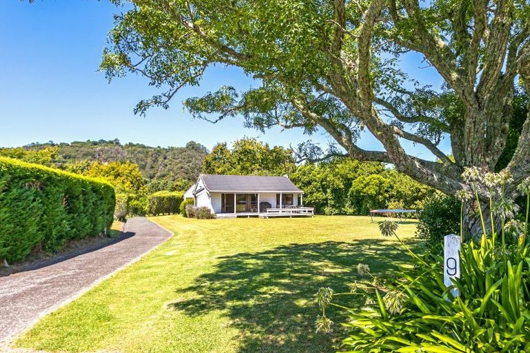 Photo of property in 9 Margot Place, Hahei, Whitianga, 3591