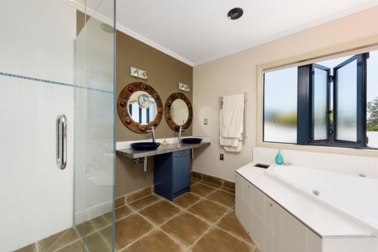 Photo of property in 102 Merriman Place, Pyes Pa, Tauranga, 3112