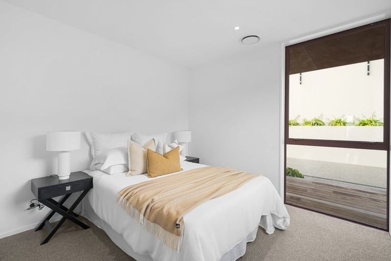 Photo of property in 1/42 Canterbury Street, Lyttelton, 8082