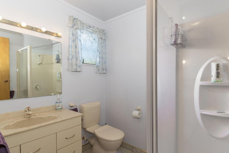 Photo of property in 122a Oropi Road, Greerton, Tauranga, 3112