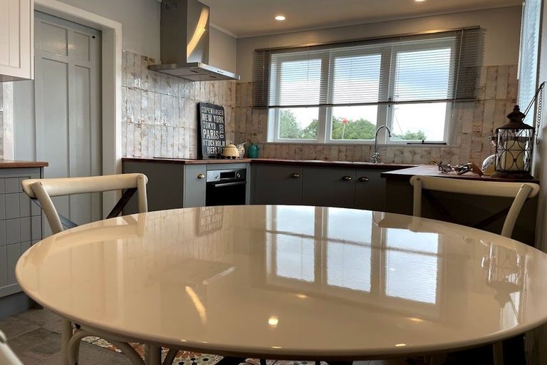 Photo of property in 2 Blacks Road, Greenhithe, Auckland, 0632