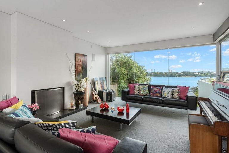Photo of property in 25 Norwood Road, Bayswater, Auckland, 0622