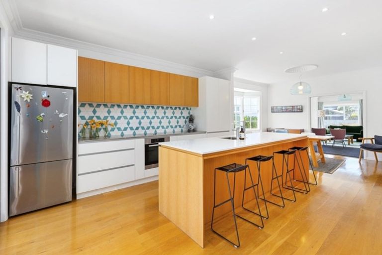 Photo of property in 56 Hector Street, Seatoun, Wellington, 6022