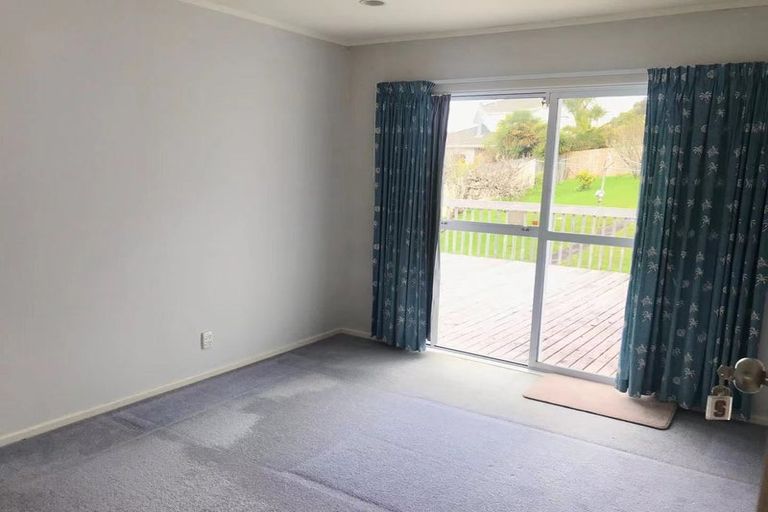 Photo of property in 4 Meadowvale Avenue, Forrest Hill, Auckland, 0620