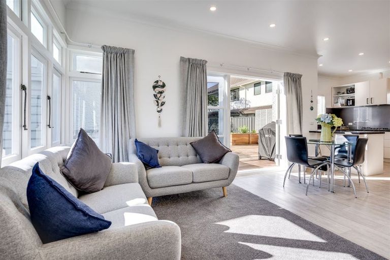 Photo of property in 25 Georges Drive, Napier South, Napier, 4110