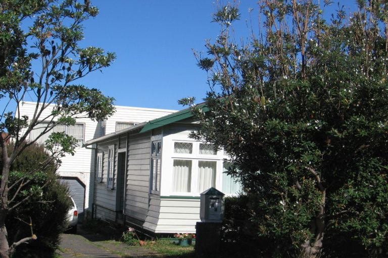 Photo of property in 4 Rotherham Terrace, Miramar, Wellington, 6022