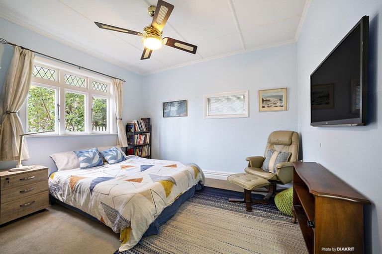 Photo of property in 14 Milne Terrace, Island Bay, Wellington, 6023