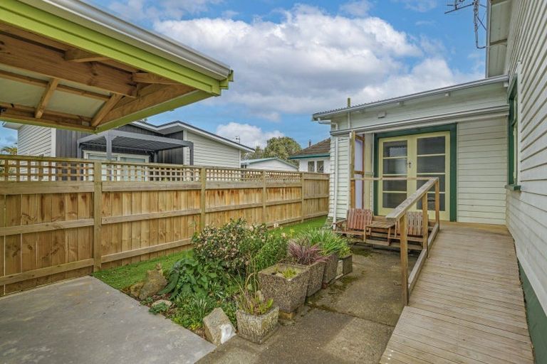 Photo of property in 8 Cuba Street, Takaro, Palmerston North, 4412