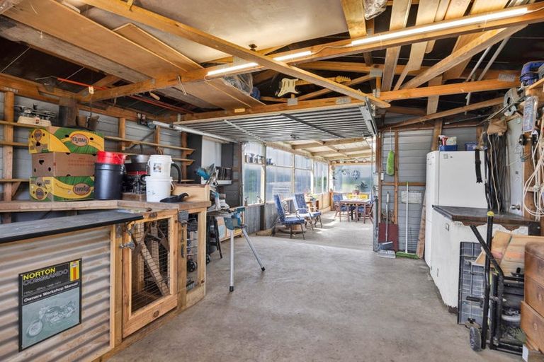 Photo of property in 325 Matangara Road, Hawera, 4672