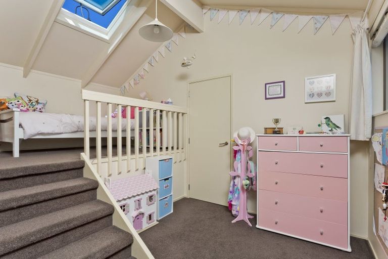 Photo of property in 20 Kallista Place, Browns Bay, Auckland, 0630