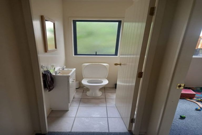 Photo of property in 113a Carlisle Road, Torbay, Auckland, 0632