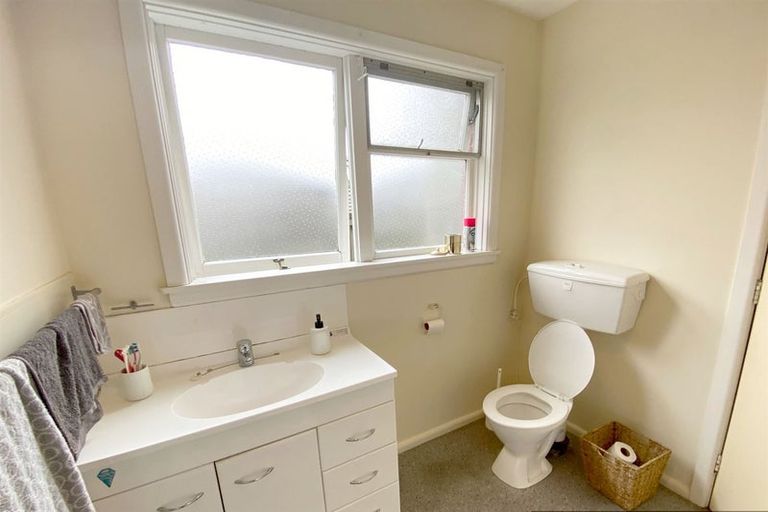 Photo of property in 63 Office Road, Merivale, Christchurch, 8014