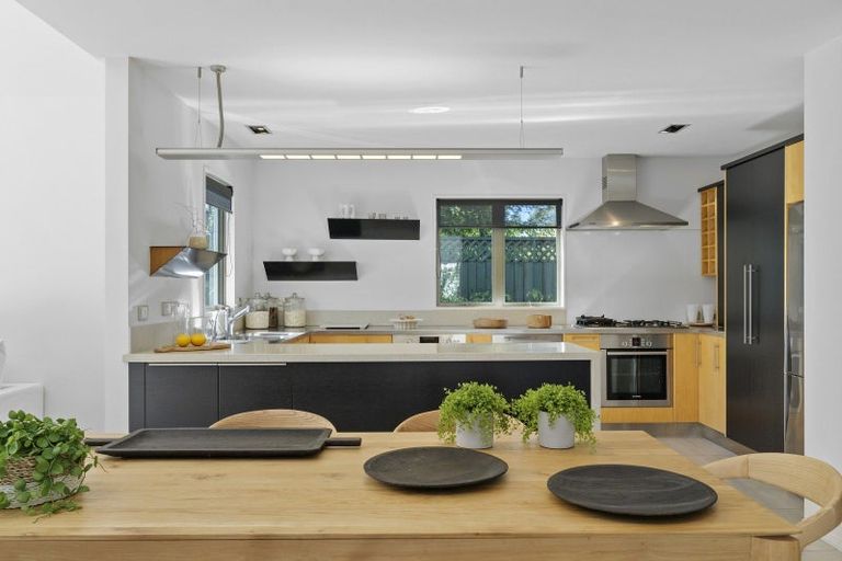 Photo of property in 44a Mcdougall Avenue, St Albans, Christchurch, 8014