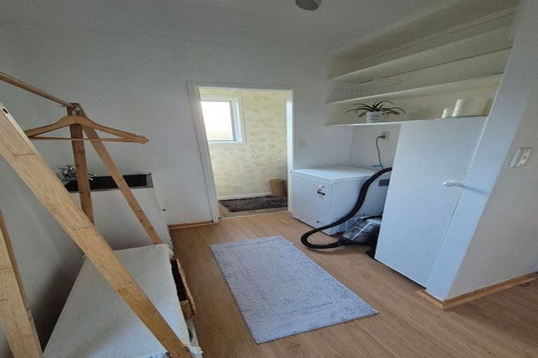 Photo of property in 55 Allington Road, Massey, Auckland, 0614