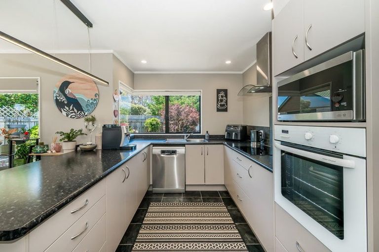 Photo of property in 5 Langdale Avenue, Paraparaumu, 5032