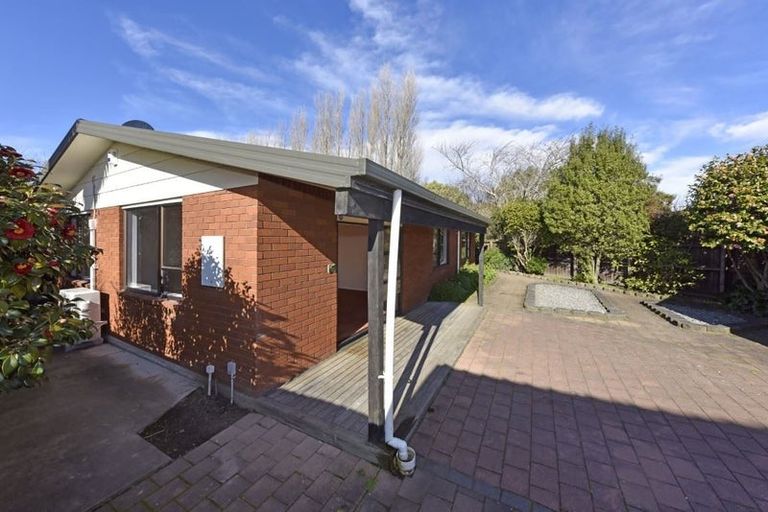 Photo of property in 2/40 Meadow Street, Papanui, Christchurch, 8052