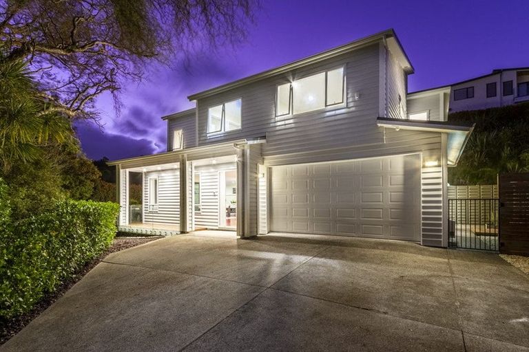 Photo of property in 9 Carex Way, Long Bay, Auckland, 0630