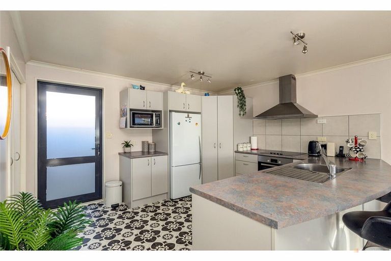 Photo of property in 240 Talbot Street, Geraldine, 7930