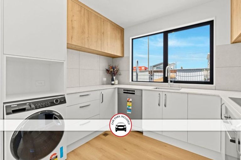 Photo of property in 1/146 Blenheim Road, Riccarton, Christchurch, 8041