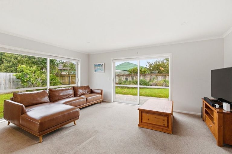 Photo of property in 23 Gallipoli Place, Paraparaumu, 5032