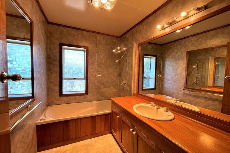 Photo of property in 36 Saint Catherine Street, Kaitangata, 9210