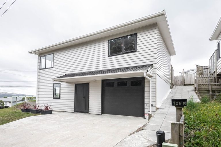 Photo of property in 106b Glanmire Road, Newlands, Wellington, 6037