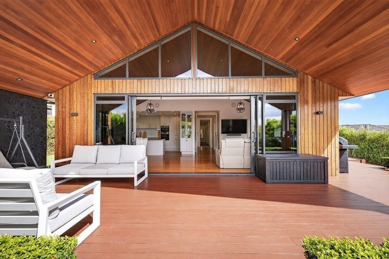 Photo of property in 100 Condor Drive, Pyes Pa, Tauranga, 3112