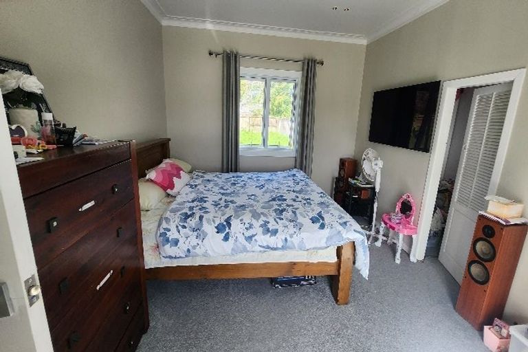 Photo of property in 552 Swanson Road, Ranui, Auckland, 0612