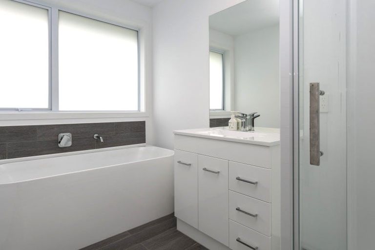 Photo of property in 20 Harakeke Drive, Wharewaka, Taupo, 3330