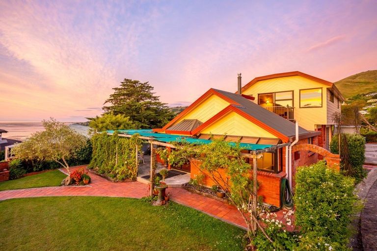 Photo of property in 102 Brooklands Road, Atawhai, Nelson, 7010