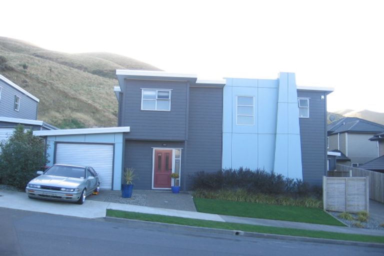 Photo of property in 10 Erlestoke Crescent, Churton Park, Wellington, 6037
